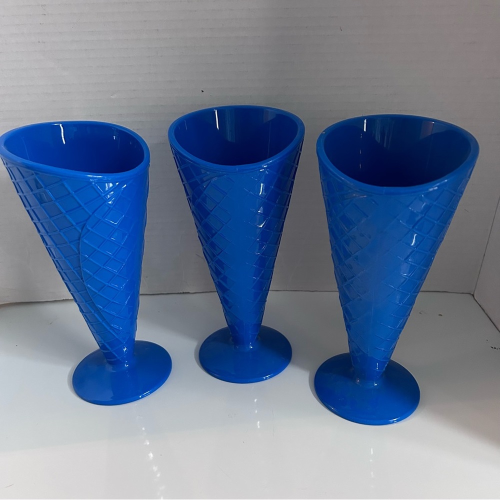 3 pcs waffle pattern 8” tall ice cream cup - BLUE